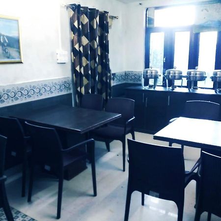 Hotel Holiday Plaza Dalhousie - Near Ghandhi Chowk Mall Road Exterior foto