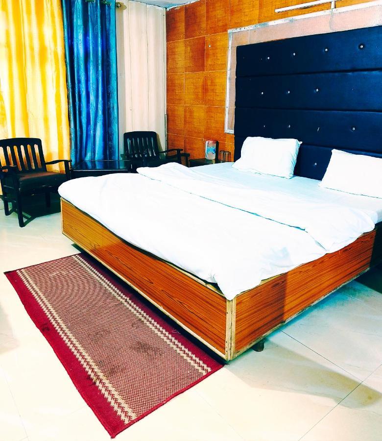 Hotel Holiday Plaza Dalhousie - Near Ghandhi Chowk Mall Road Exterior foto